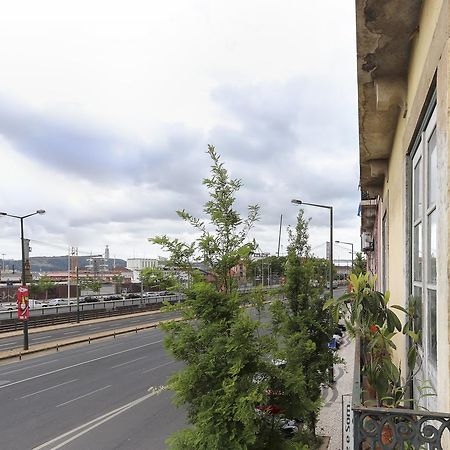 Santos River View By Homing Lisbon Exterior photo